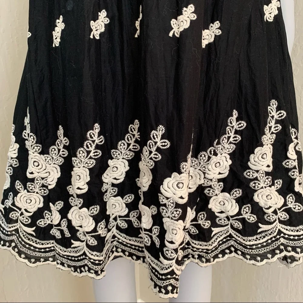 KAREN KANE Embroidered Floral Sleeveless Dress Cotton Black & Creme - Picture 4 of 15
